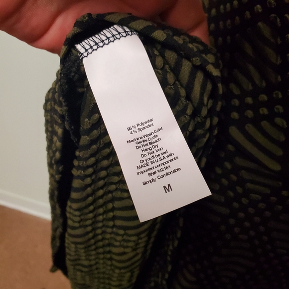 LuLaRoe Black & Green Nicole Dress - Picture 5 of 5